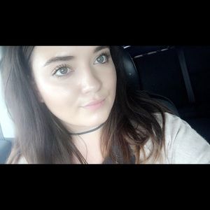 Meet your Posher, Ally